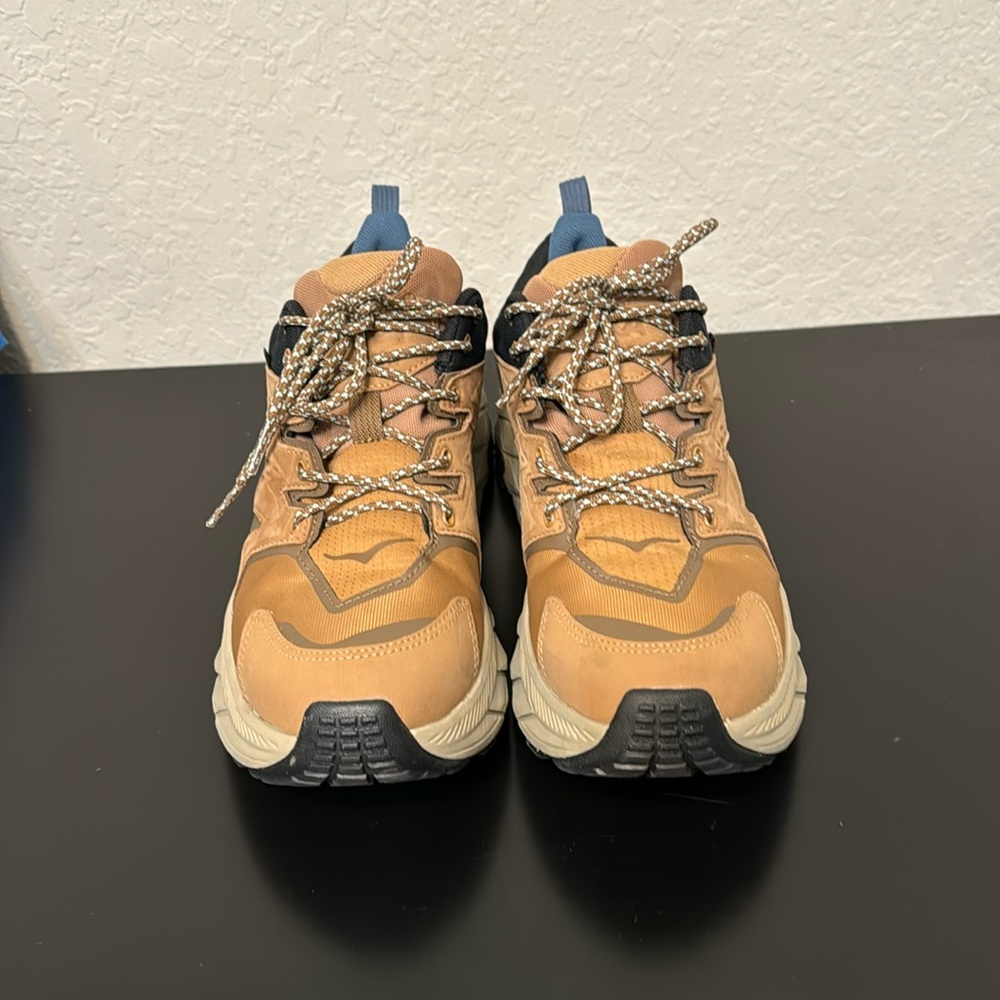 Hoka One One Women's Anacapa Low Gortex shoe